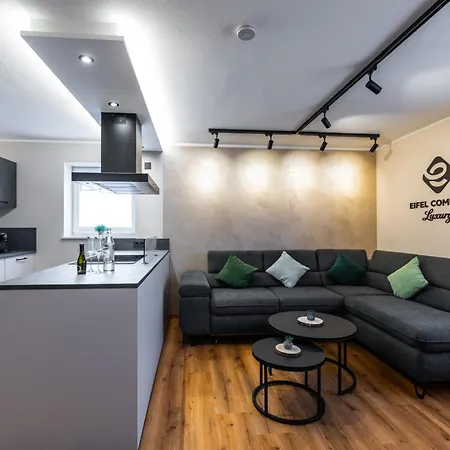 Eifel Comfort Luxury Mit Privatem Whirlpool & Sauna Pronsfeld