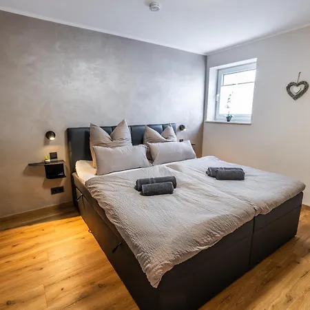 Eifel Comfort Luxury Mit Privatem Whirlpool & Sauna Pronsfeld
