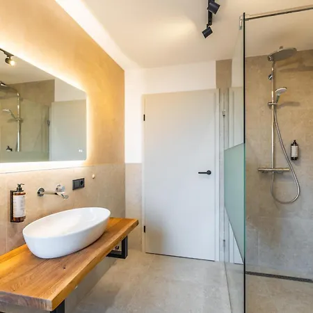 Appartement Eifel Comfort Luxury Mit Privatem Whirlpool & Sauna Pronsfeld